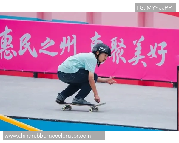 南京滑板队荣登滑板节奏排行榜第8名展现青春活力与团队精神 南京滑板队荣登滑板节奏排行榜第8名展现青春活力与团队精神