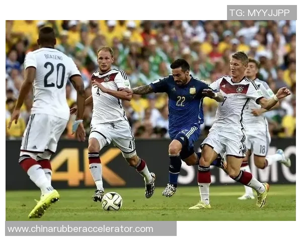 广州足球队团队协作深度解析与其他球队的对比分析 广州足球队团队协作深度解析与其他球队的对比分析