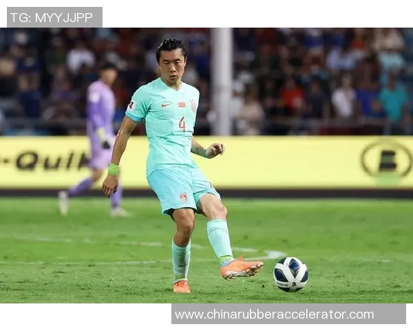 李磊的足球人生深度对话:从青涩少年到职业球员的成长之路 李磊的足球人生深度对话:从青涩少年到职业球员的成长之路