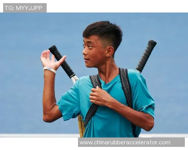 深度对话:探索杨强的网球人生与成长之路 深度对话:探索杨强的网球人生与成长之路