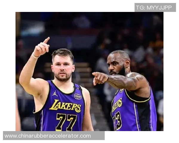 夏季联赛精彩对决热火与湖人谁能笑到最后引发球迷热议