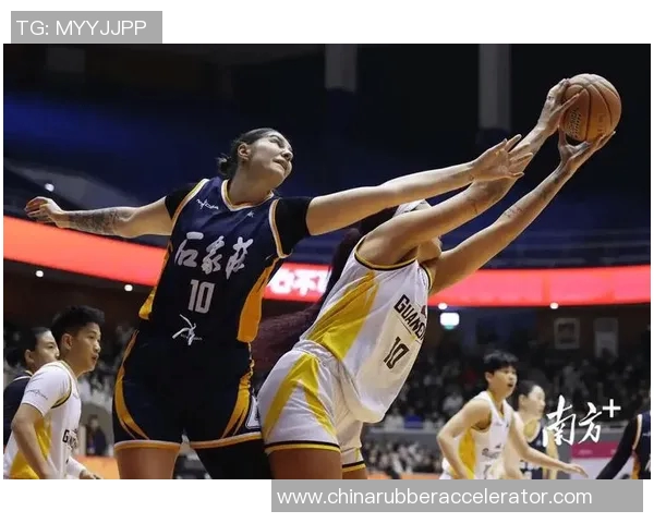 女篮广东队迎战沈部队争夺季后赛名额的关键对决