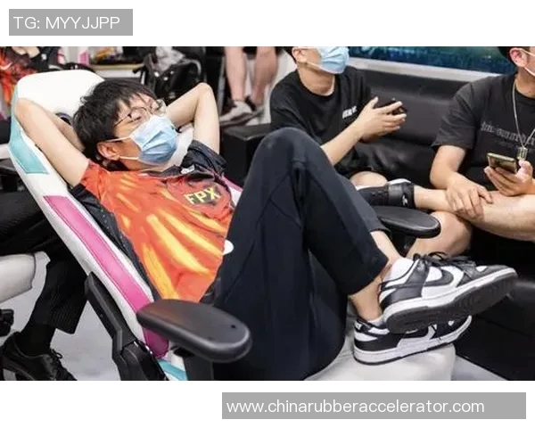 巴拉纳竞技迎战瓦斯球队展现激情对决期待精彩表现 巴拉纳竞技迎战瓦斯球队展现激情对决期待精彩表现