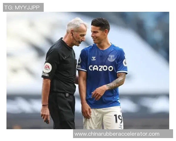 特温特与埃弗顿对决分析:战术布局与球员表现的全面解读 特温特与埃弗顿对决分析:战术布局与球员表现的全面解读