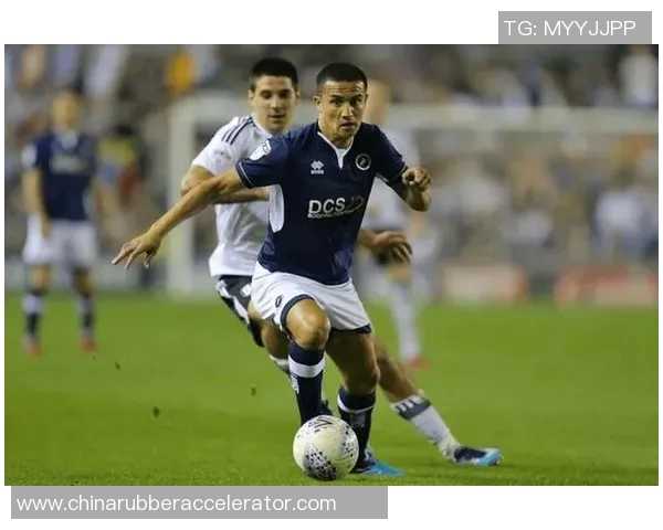 米尔沃尔主场迎战牛津联队期待精彩对决与激烈竞争