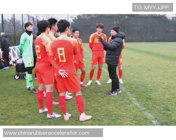 2001年8月25日中国队与阿联酋队的激烈对决回顾与分析 2001年8月25日中国队与阿联酋队的激烈对决回顾与分析