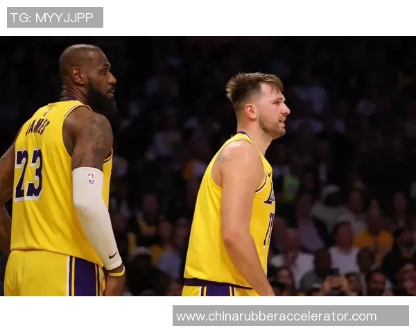 2010年湖人与魔术的巅峰对决回顾与精彩瞬间分析 2010年湖人与魔术的巅峰对决回顾与精彩瞬间分析