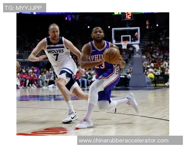 2012年黄蜂队与76人队激战回顾精彩瞬间与关键时刻分析 2012年黄蜂队与76人队激战回顾精彩瞬间与关键时刻分析