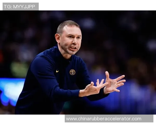 卡梅隆约翰逊的崛起之路：从新秀到NBA明星的蜕变与挑战